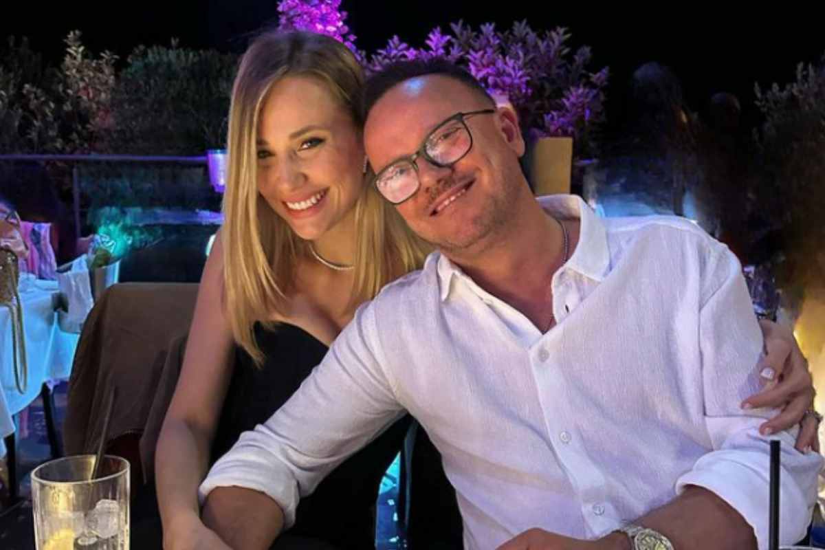 Denise Esposito e Gigi D'Alessio, foto pancione