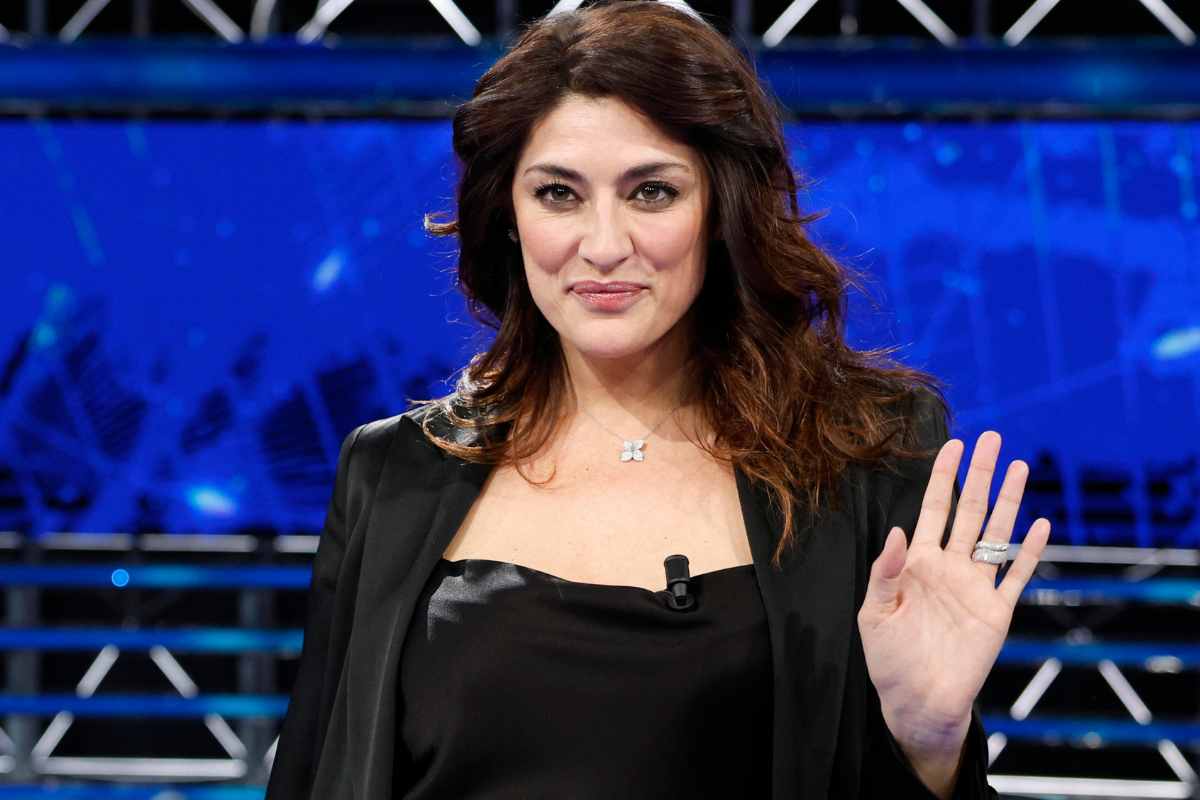 elisa isoardi foto senza trucco