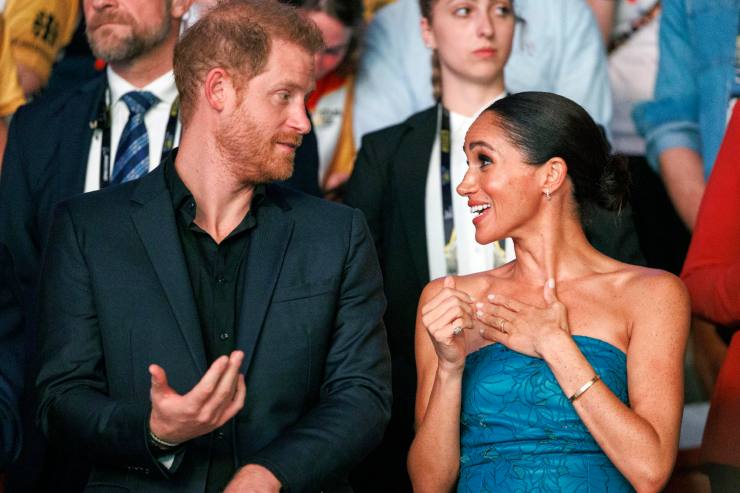 Harry e Meghan fuga improvvisa